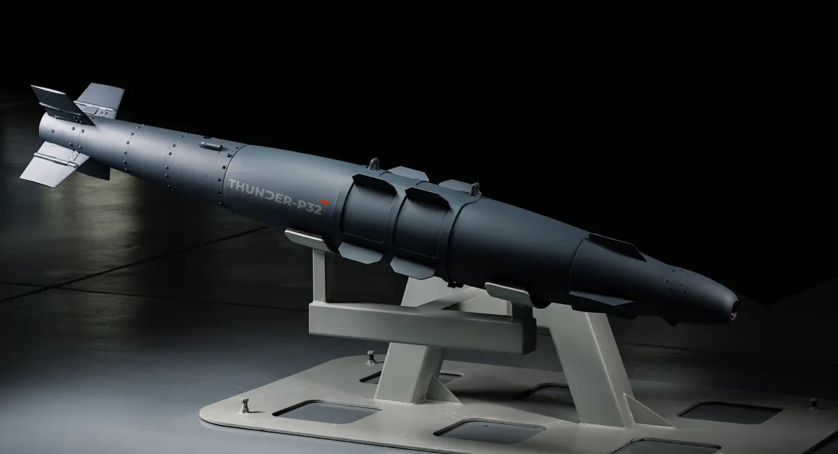 THUNDER P-32